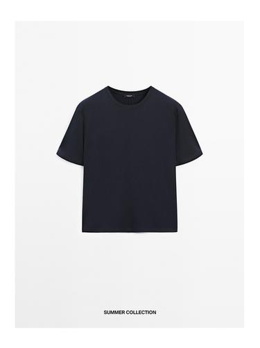Camiseta manga corta detalle costura posterior - Marino de Zara