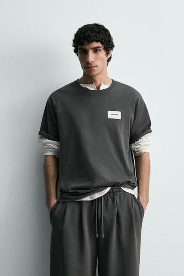 T-SHIRT WITH LABEL PATCH - Dark grey by Zara