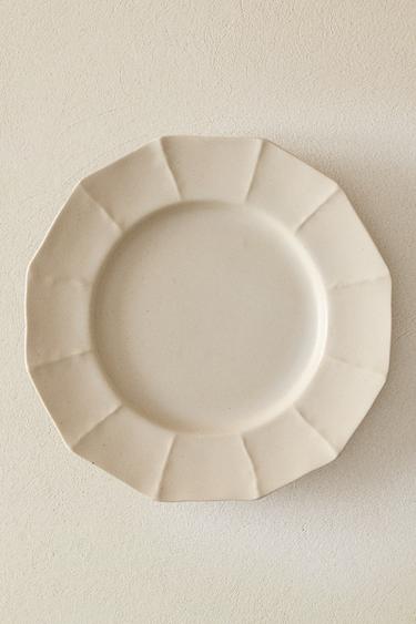 ASSIETTE PLATE GRÈS RELIEF LIGNES CADRE - Sable de Zara - Image 4