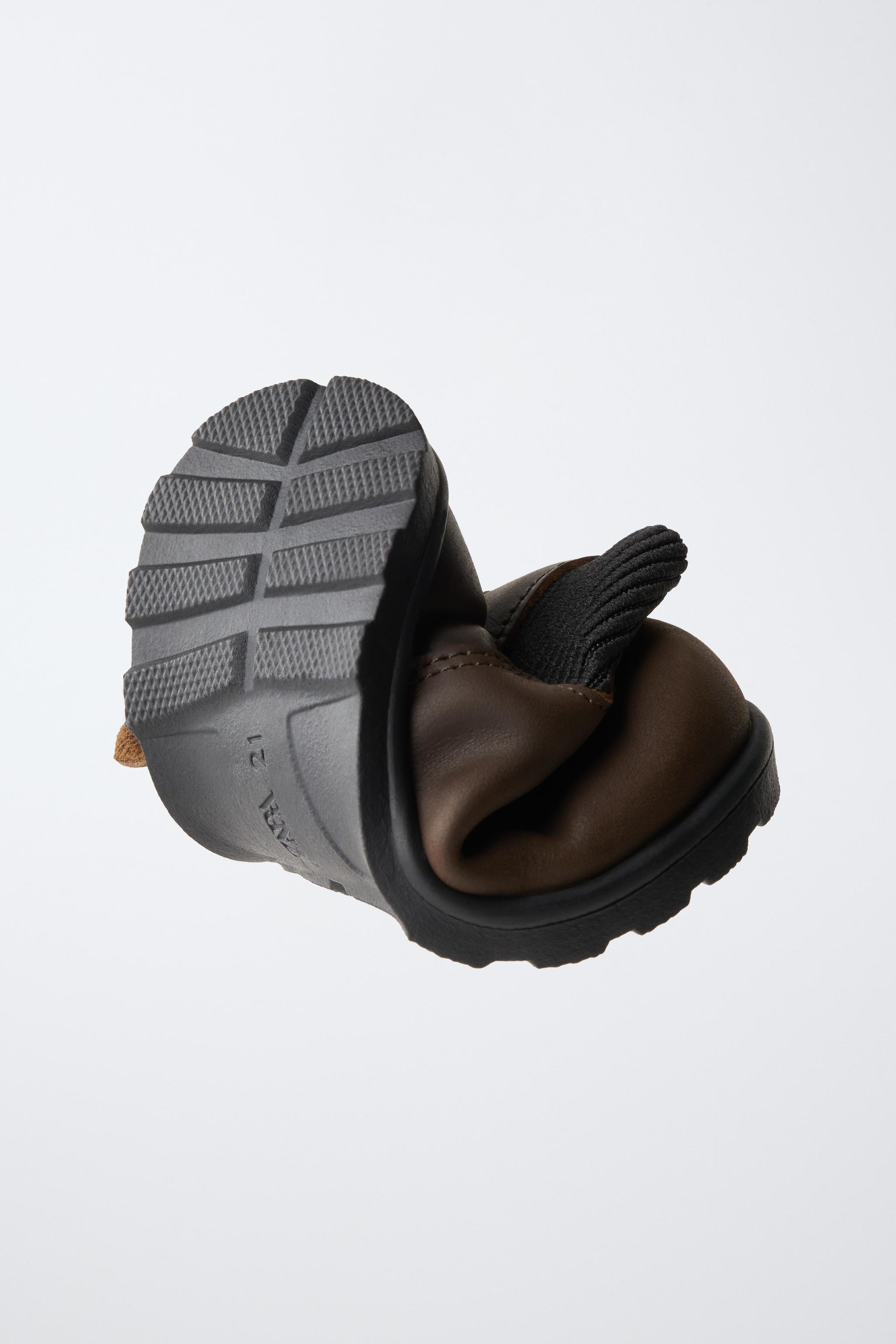 BOTTINES CHELSEA BAREFOOT EN CUIR