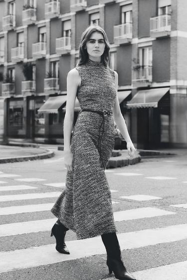 VESTIDO TEXTURA CINTURÓN - Negro / Blanco de Zara