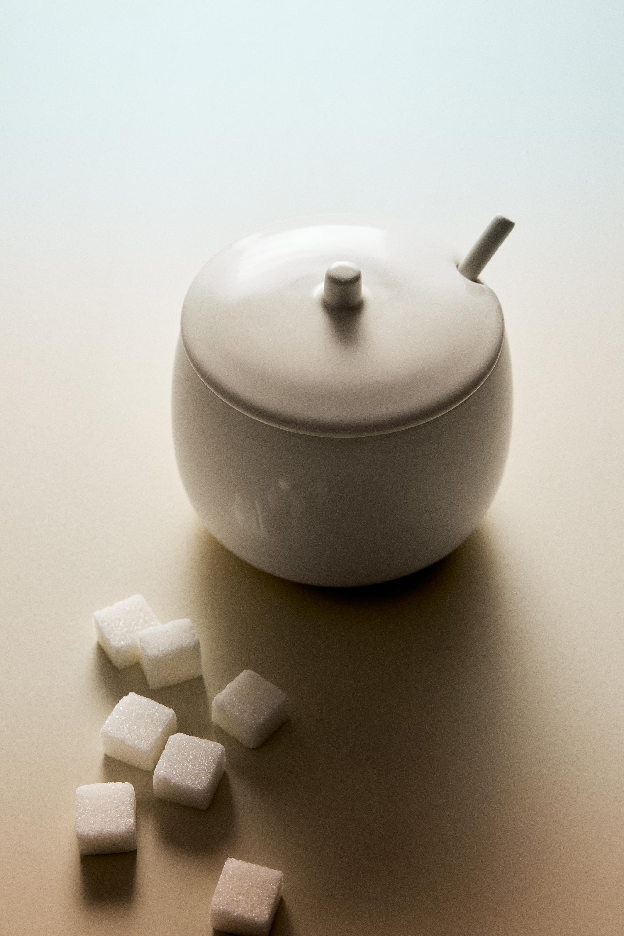PLAIN STONEWARE SUGAR BOWL WITH SPOON