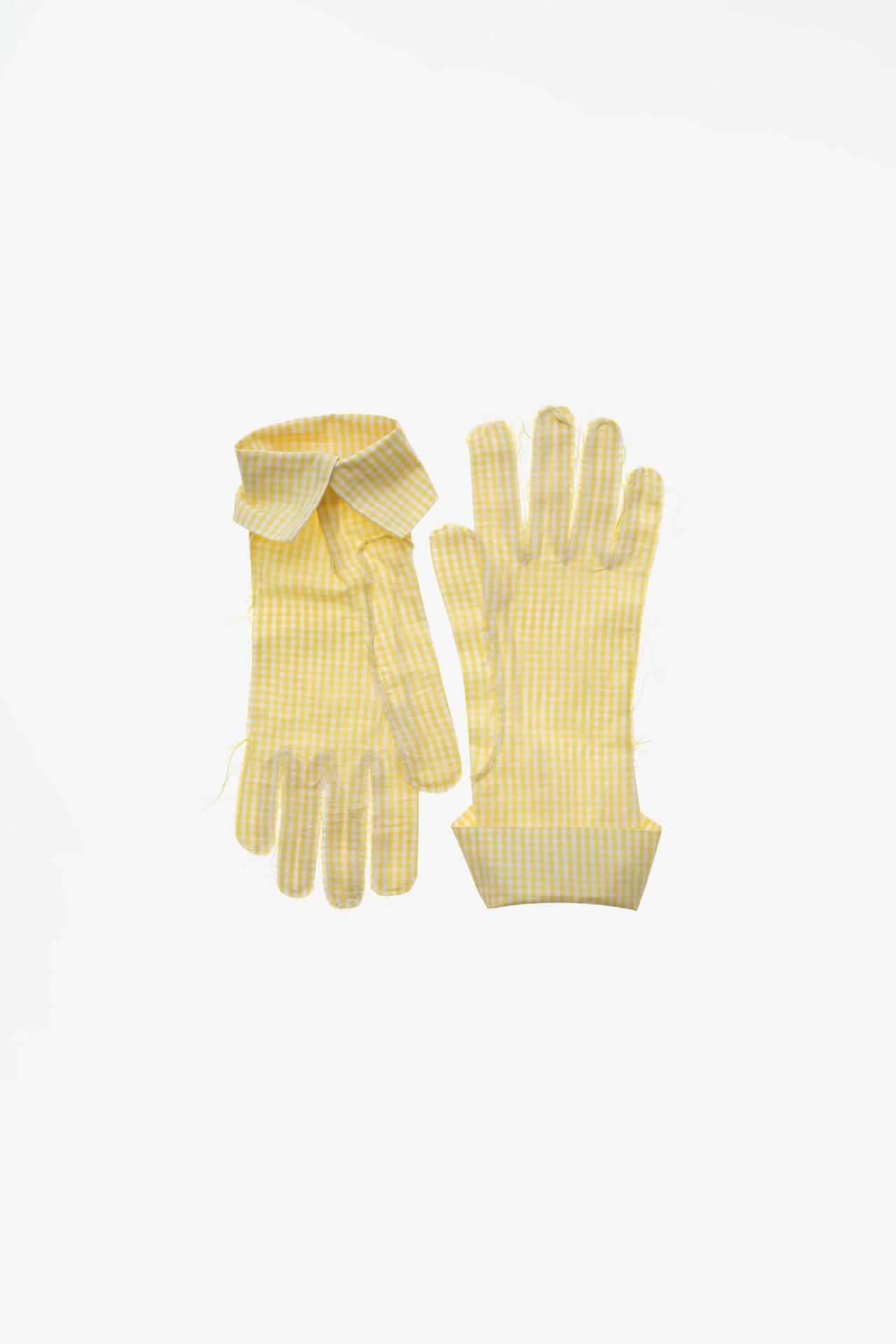 LIMITED EDITION GINGHAM GLOVES — Yellow