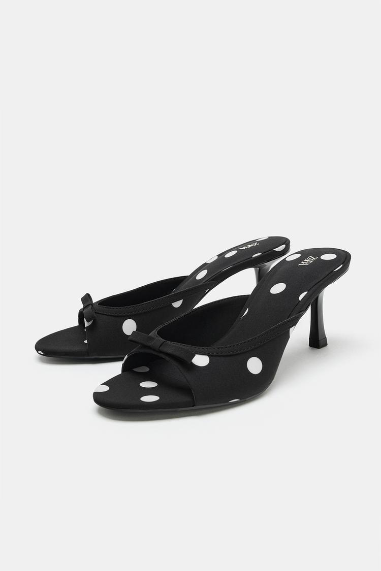 Sandalias con estampado y detalle de moño 3