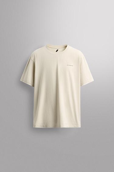 ФУТБОЛКА С ГРАФИЧЕСКИМ ПРИНТОМ — ЭКРЮ от Zara