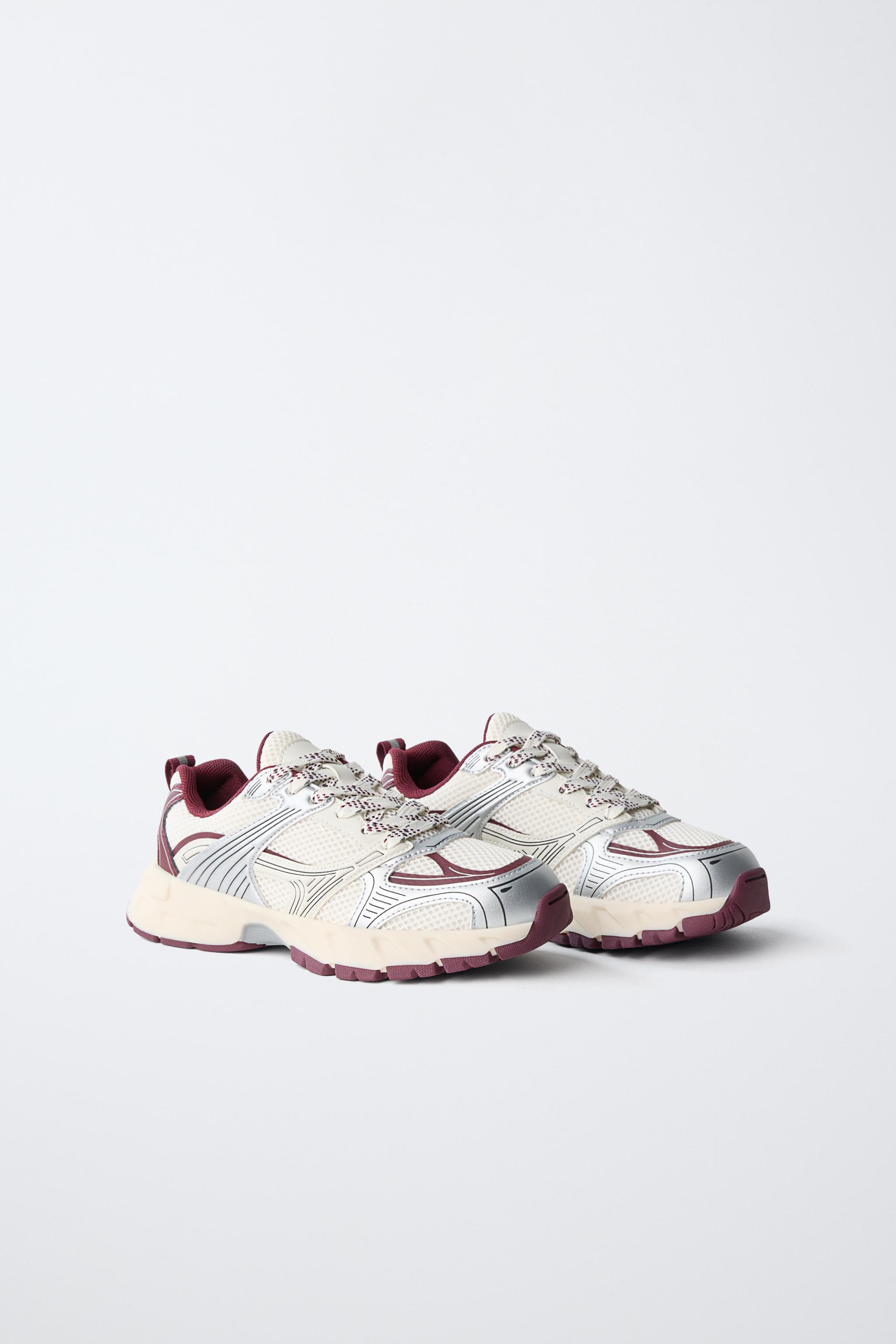 MESH SNEAKERS — Burgundy Red