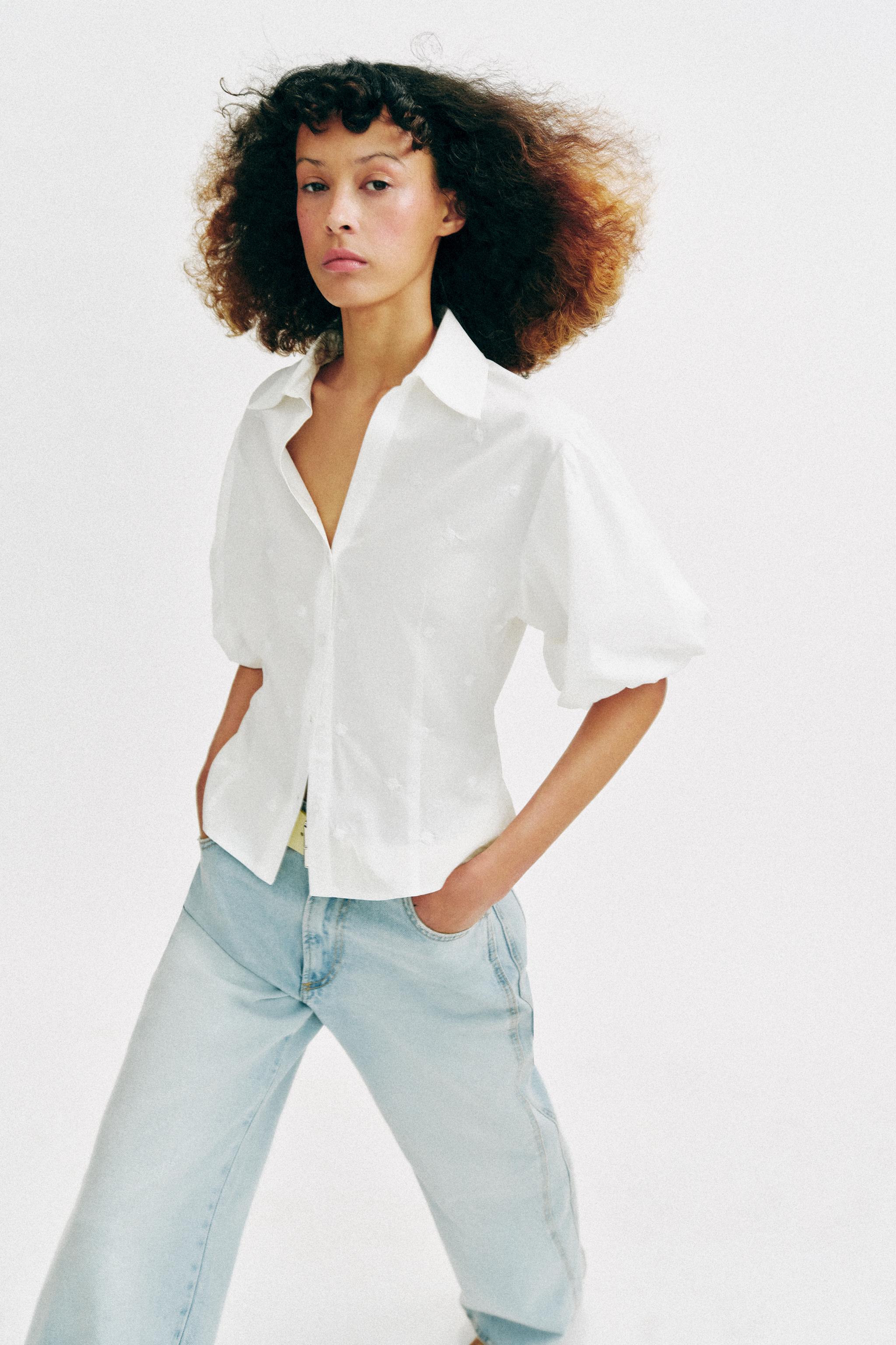 EMBROIDERED PUFF SLEEVE SHIRT