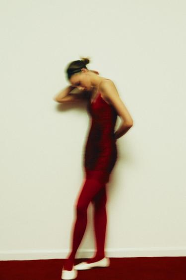 SHORT LACE DRESS WITH FRINGING - Intense red by Zara