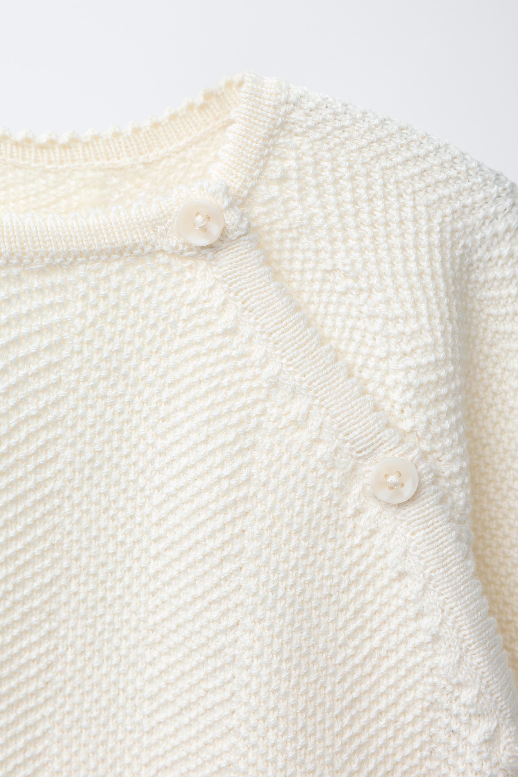 ★ZARA★ TEXTURED SWEATER WITH BUTTONS NWT Zara Textured Weave Knit Jewel Buttons Cardigan In
