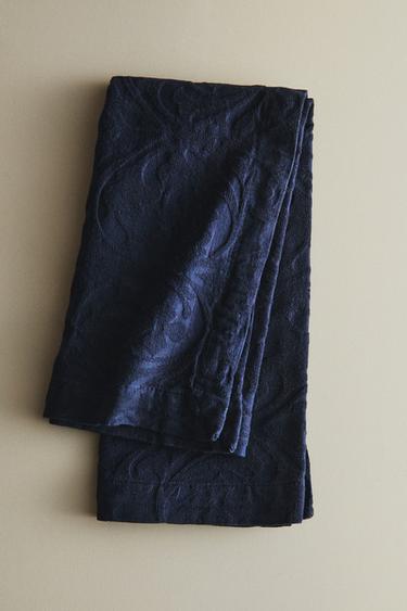 حزمة فوط مائدة بأزهار جاكار (حزمة 2 قطعة) - أزرق الخاص بـ Zara