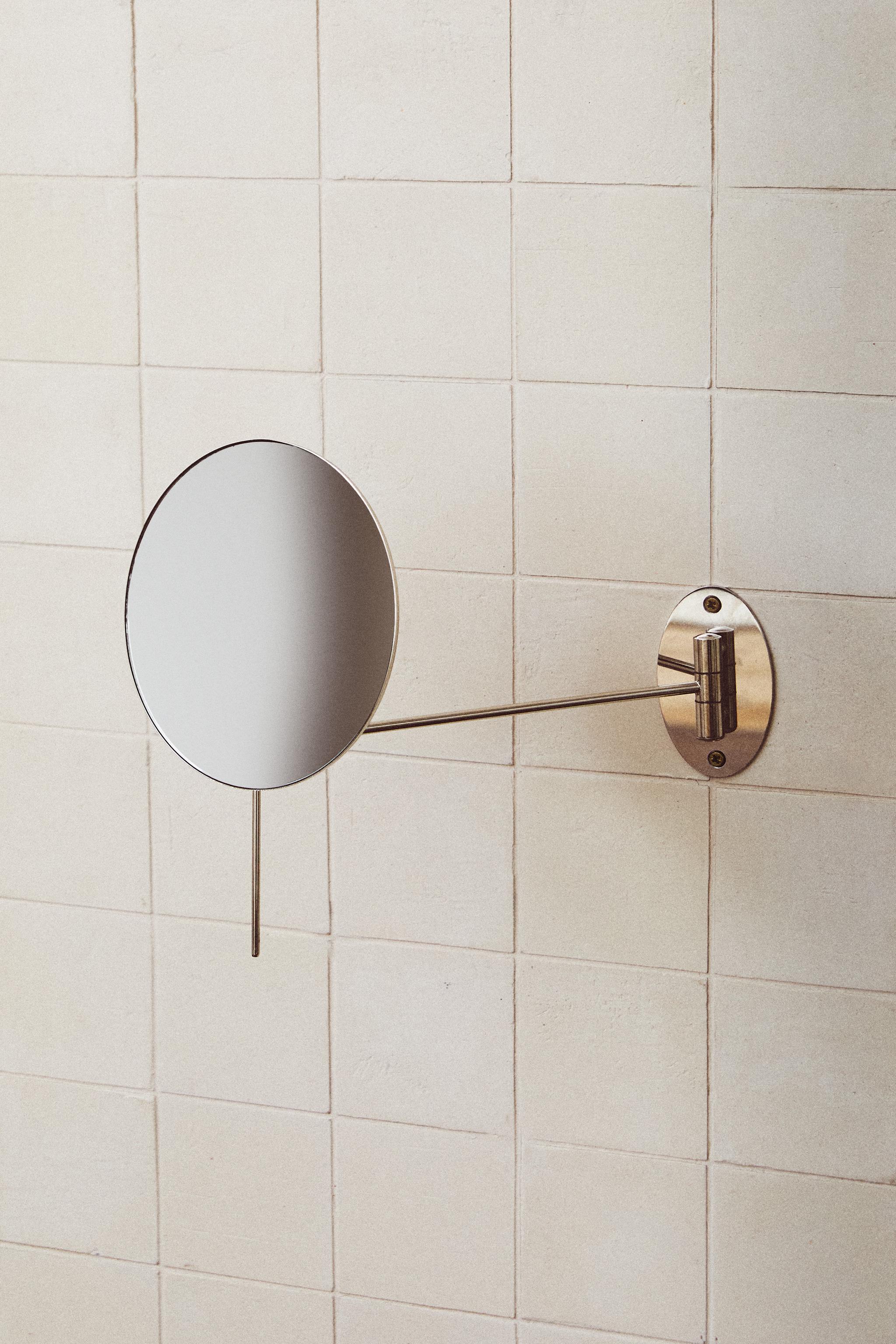 MIROIR GROSSISSANT MURAL ROND