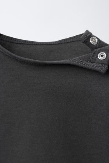 T-SHIRT UNI À MANCHES LONGUES - Gris de Zara - Image 2