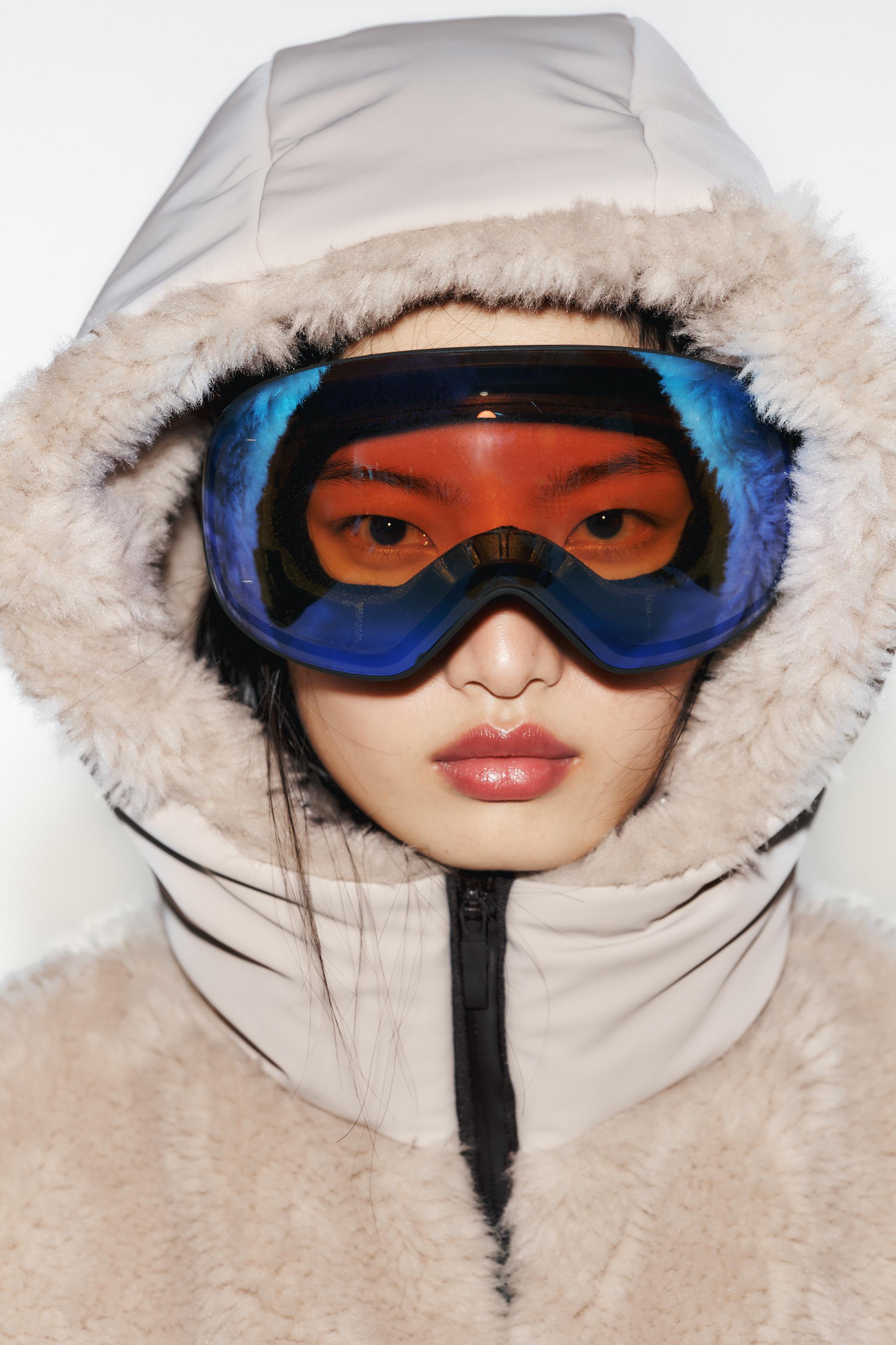 SHORT FAUX FUR HOODIE RECCO® TECHNOLOGY SKI COLLECTION