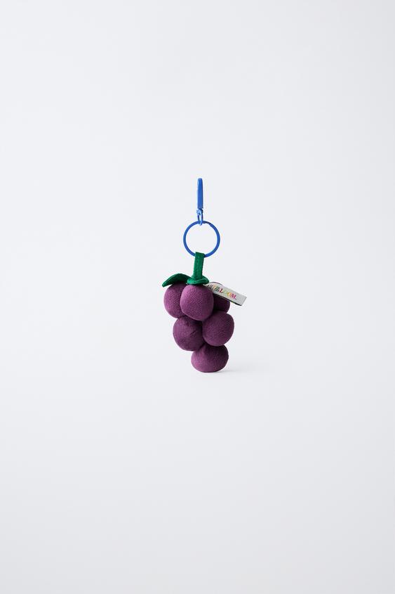 LLAVERO CHARM UVAS FRUIT OF THE LOOM™ - Malva de Zara - Imagen 0