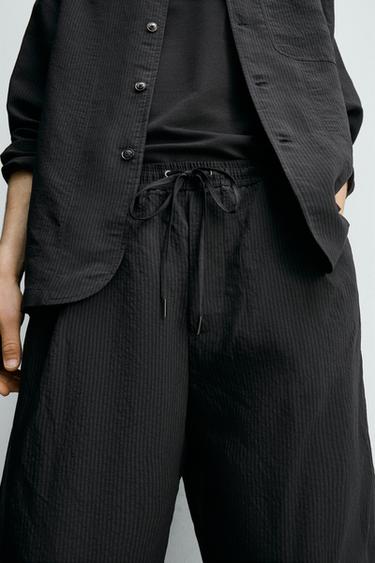 STRIPED JACQUARD FLOWING BERMUDA SHORTS - Black by Zara - Image 4