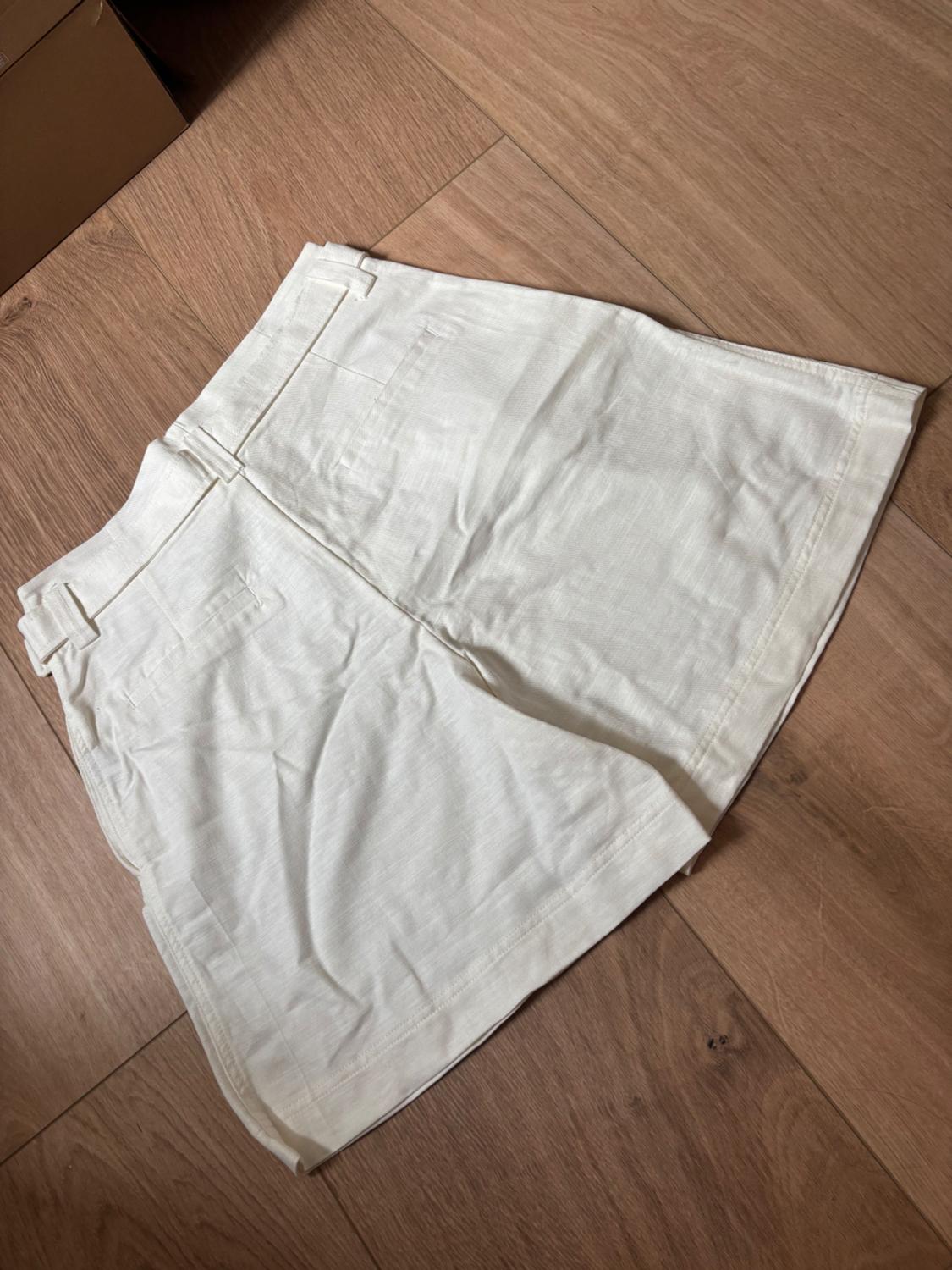 BERMUDA SHORTS WITH BELT - Image 6