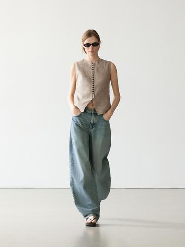 Gilet mélangé boutonné en lin - Beige de Zara - Image 0