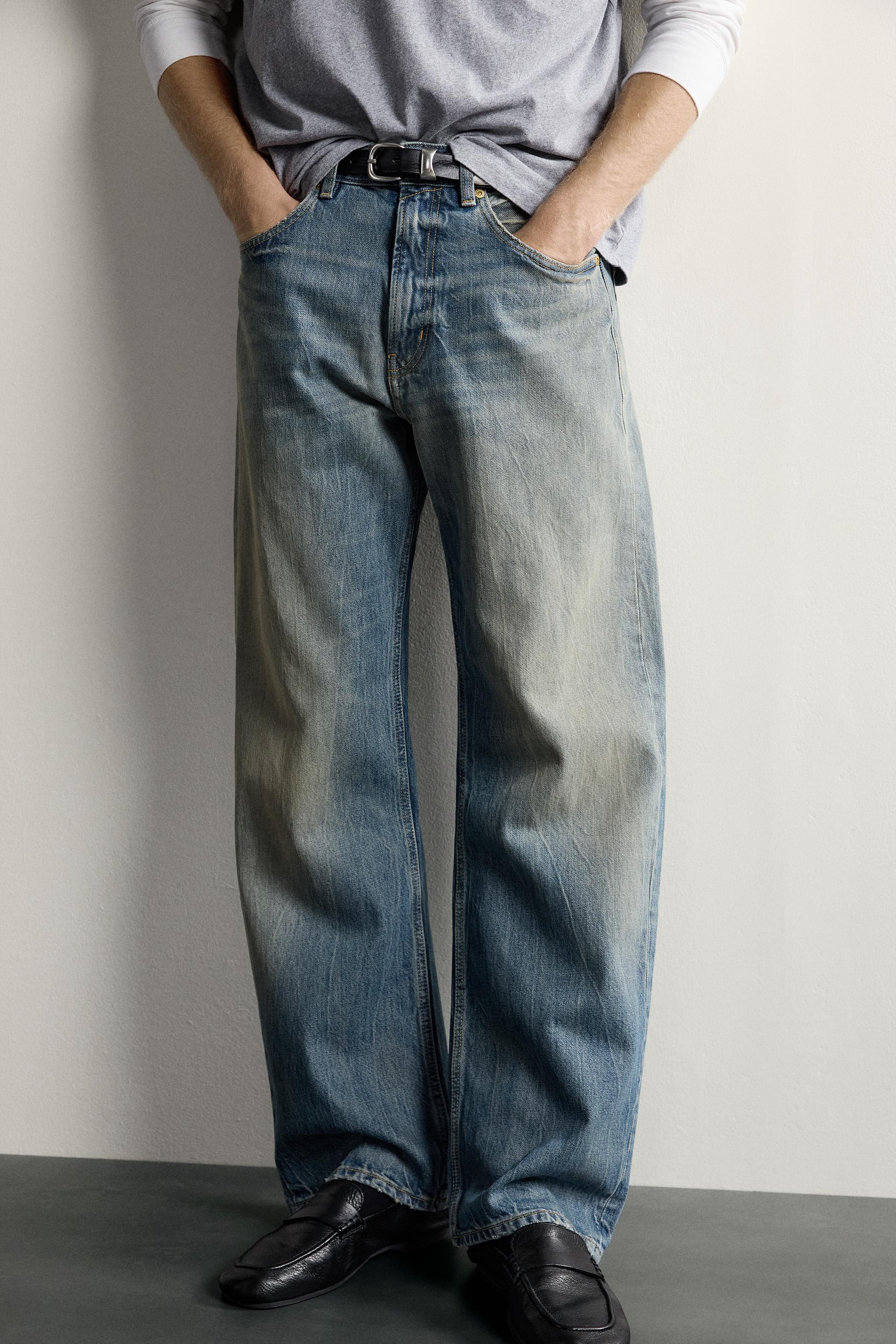 LOOSE FIT JEANS