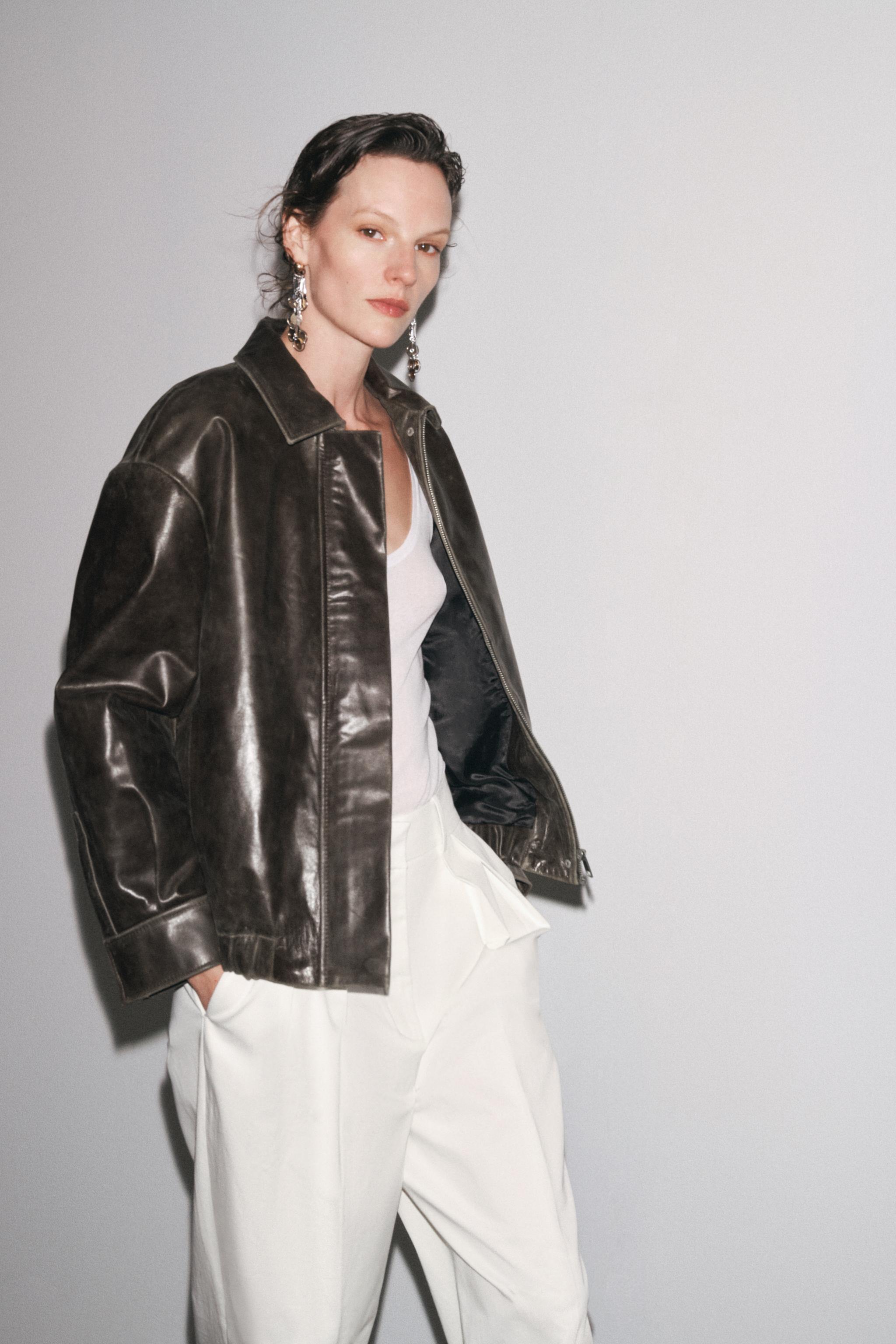 BOMBER PIEL 100% ZW COLLECTION LIMITED EDITION Botella ZARA Chile