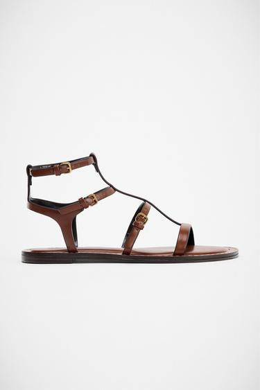 SANDÁLIA TIRAS COM FIVELAS - Marrom da Zara