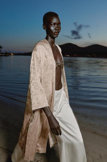 KIMONO PAILLETTES - Gris taupe de Zara - Image 3