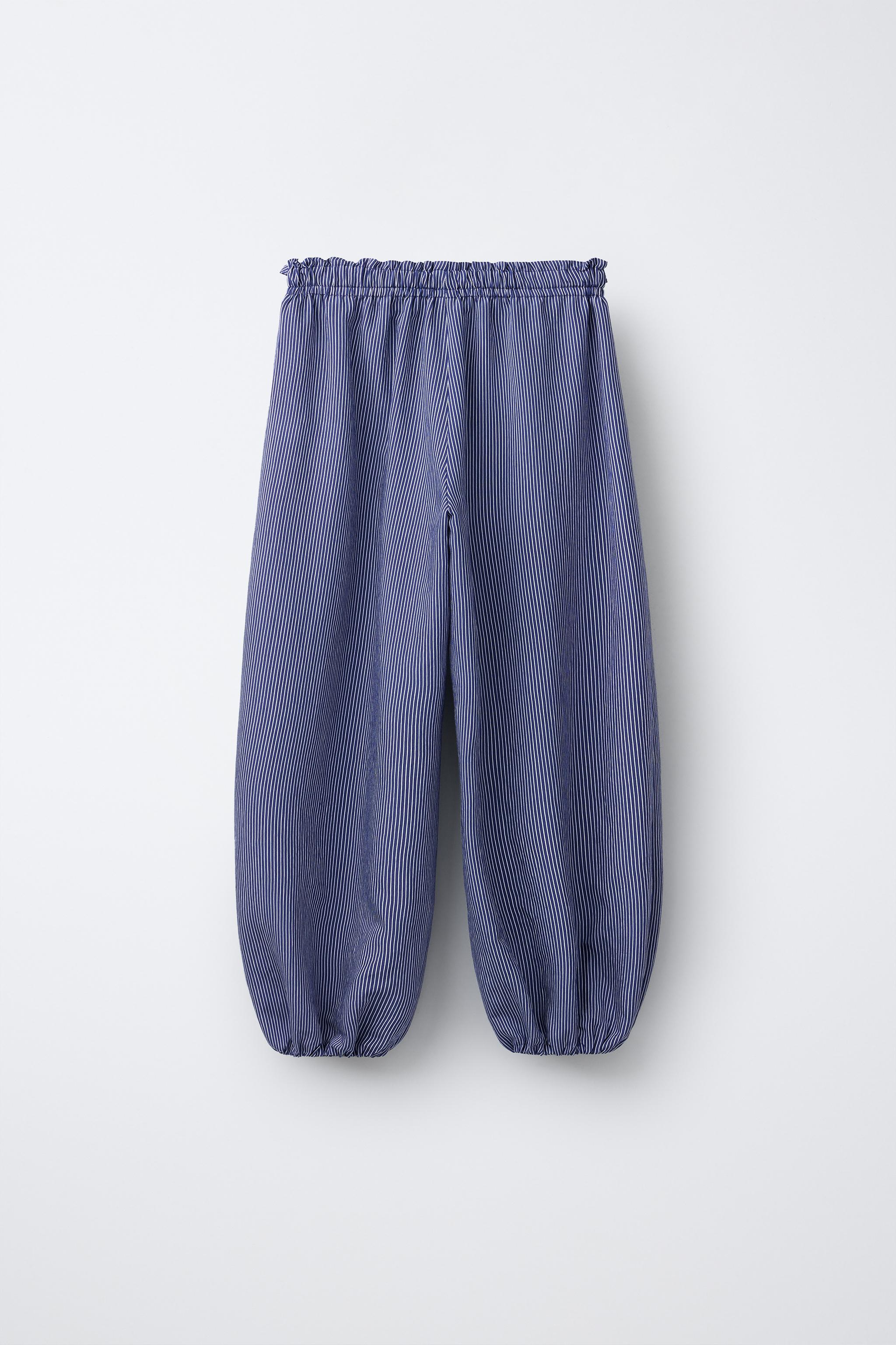 PANTALON BOUFFANT À RAYURES ET LACETS