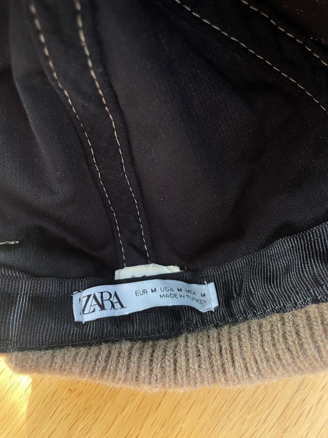 CONTRAST SHORT BEANIE - Image 3