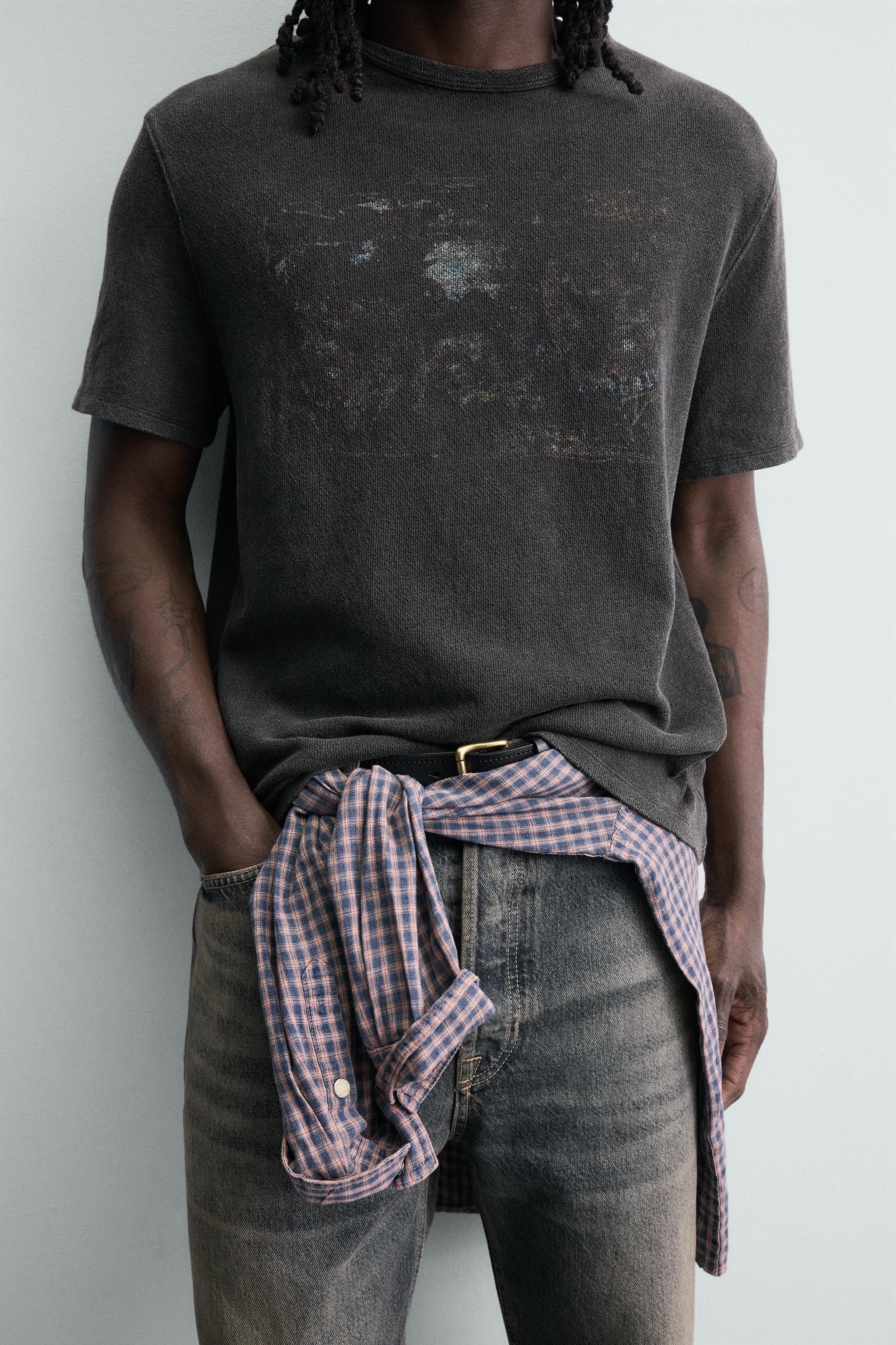 T-SHIRT EN MAILLE IMPRIMÉ DÉLAV
