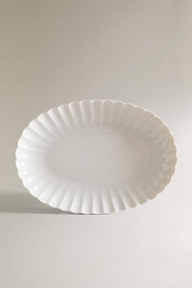 PLAT DE PRÉSENTATION PORCELAINE ONDES - Blanc de Zara