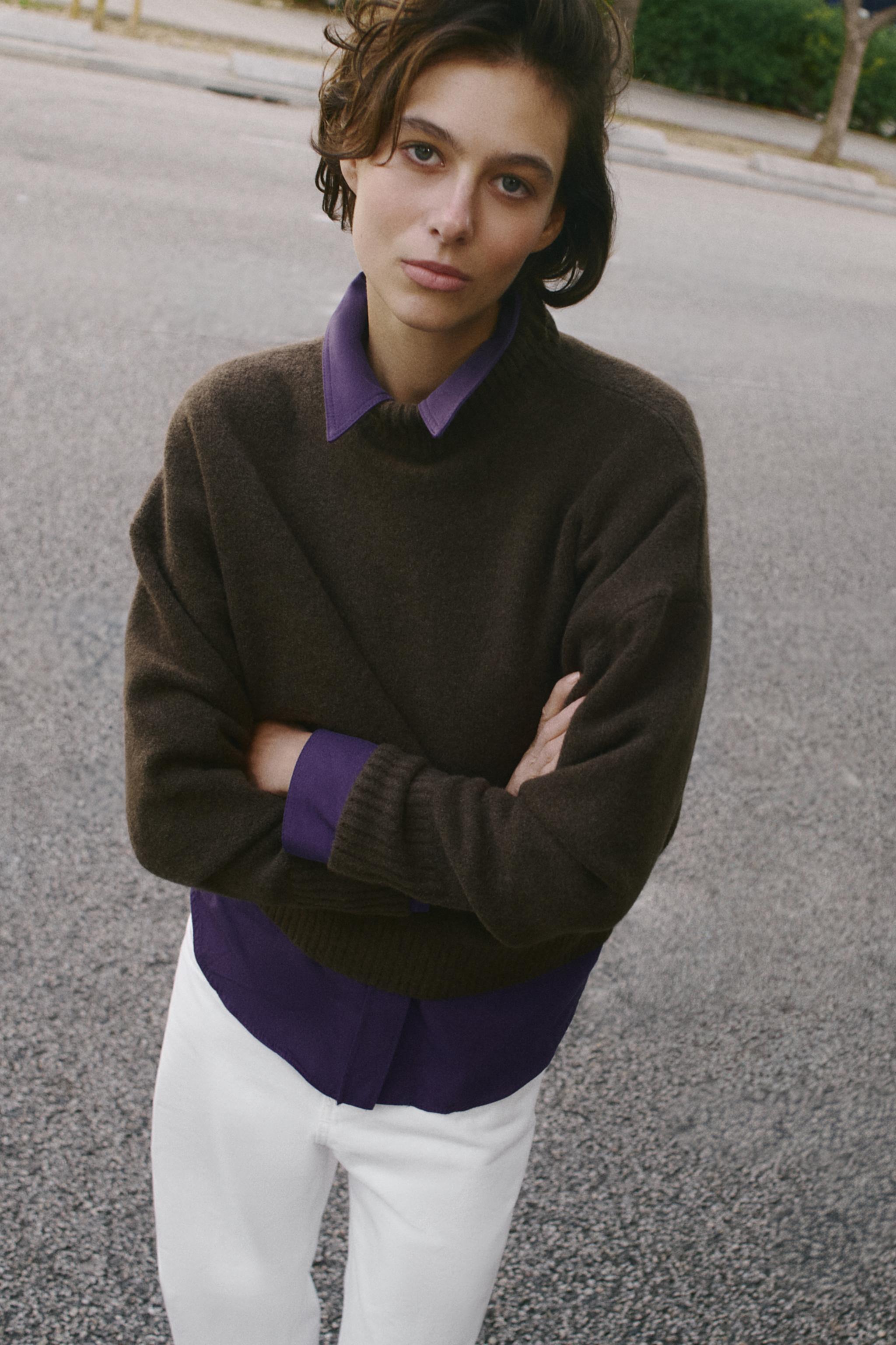 SOFT KNIT SWEATER