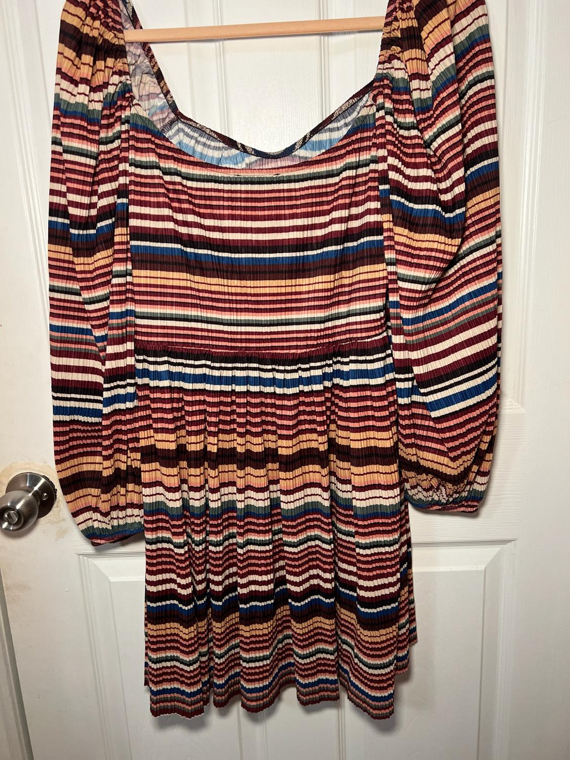 VESTIDO PLISADO ESTAMPADO - Image 3