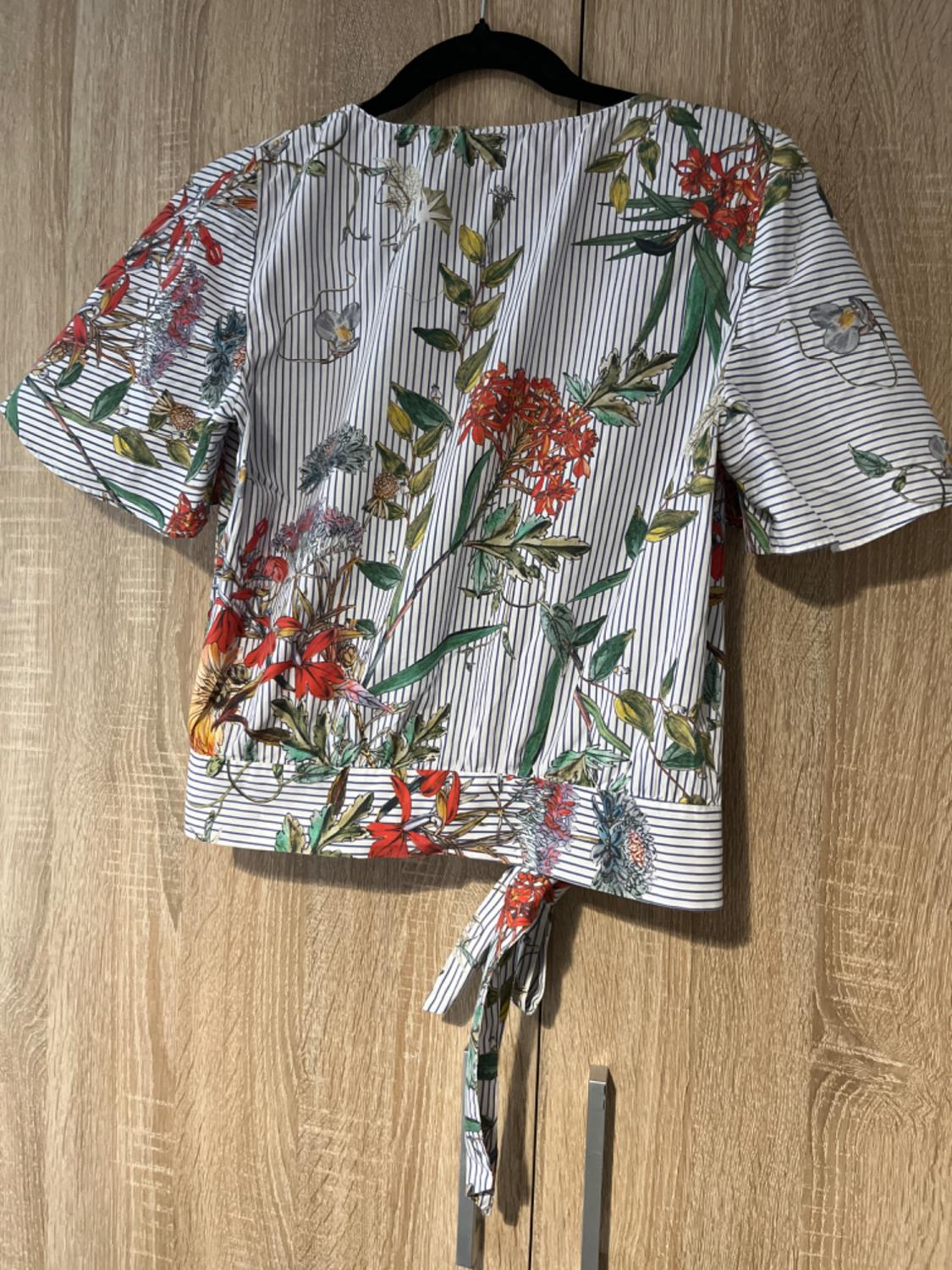 FLORAL PRINT TOP - Image 4