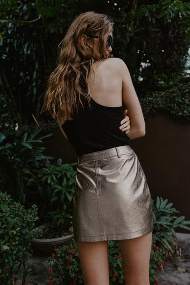 MINI JUPE EFFET MATIÈRE SYNTHÉTIQUE - Argent de Zara - Image 4