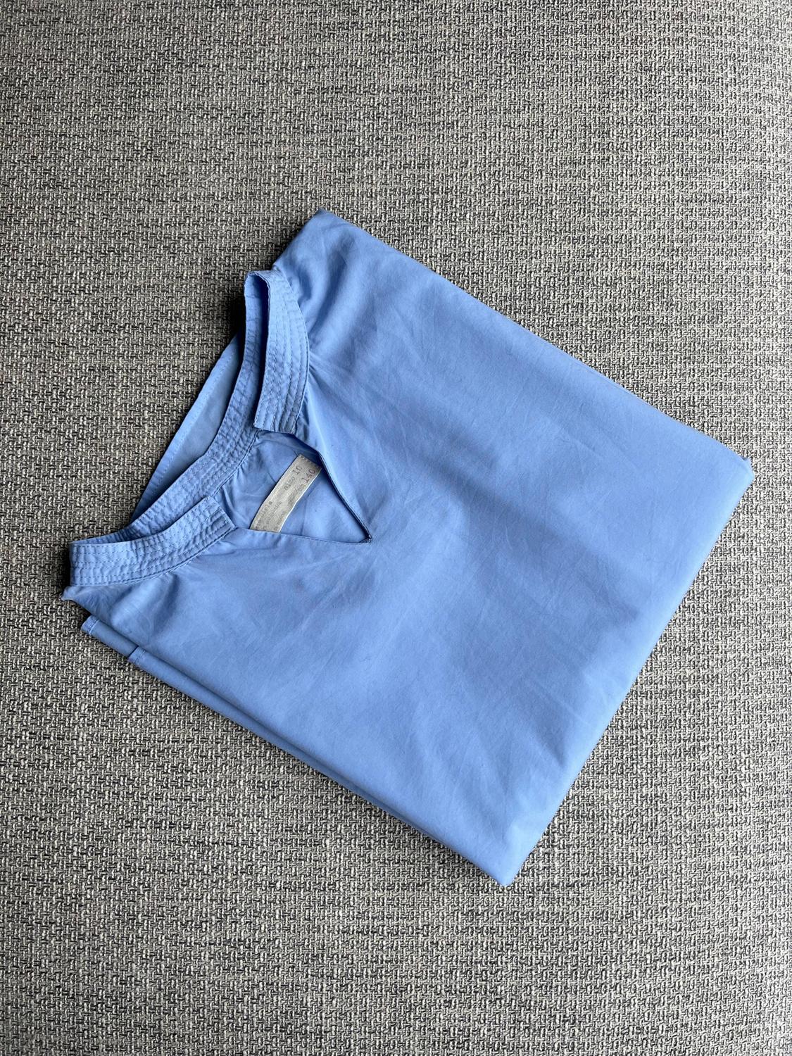 GIRLS BLUE POPLIN BLOUSE, SIZE 10 YEARS - Image 7