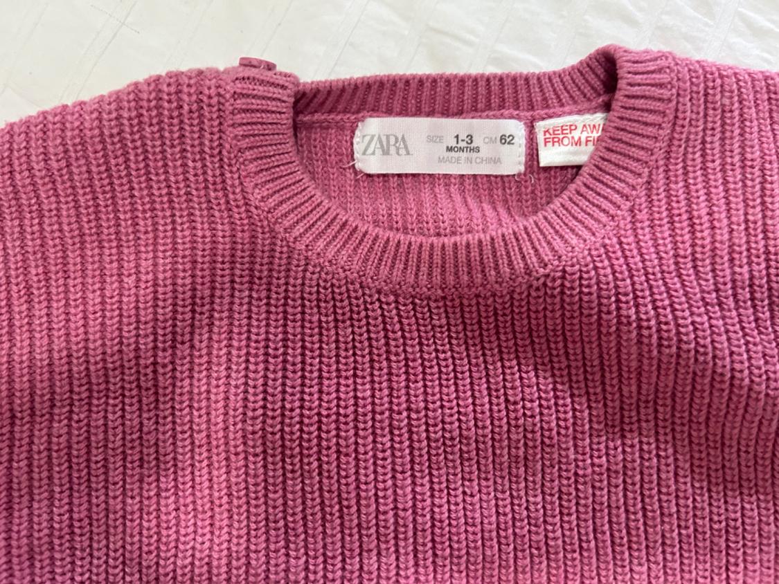 HALF-CARDIGAN KNIT SWEATER