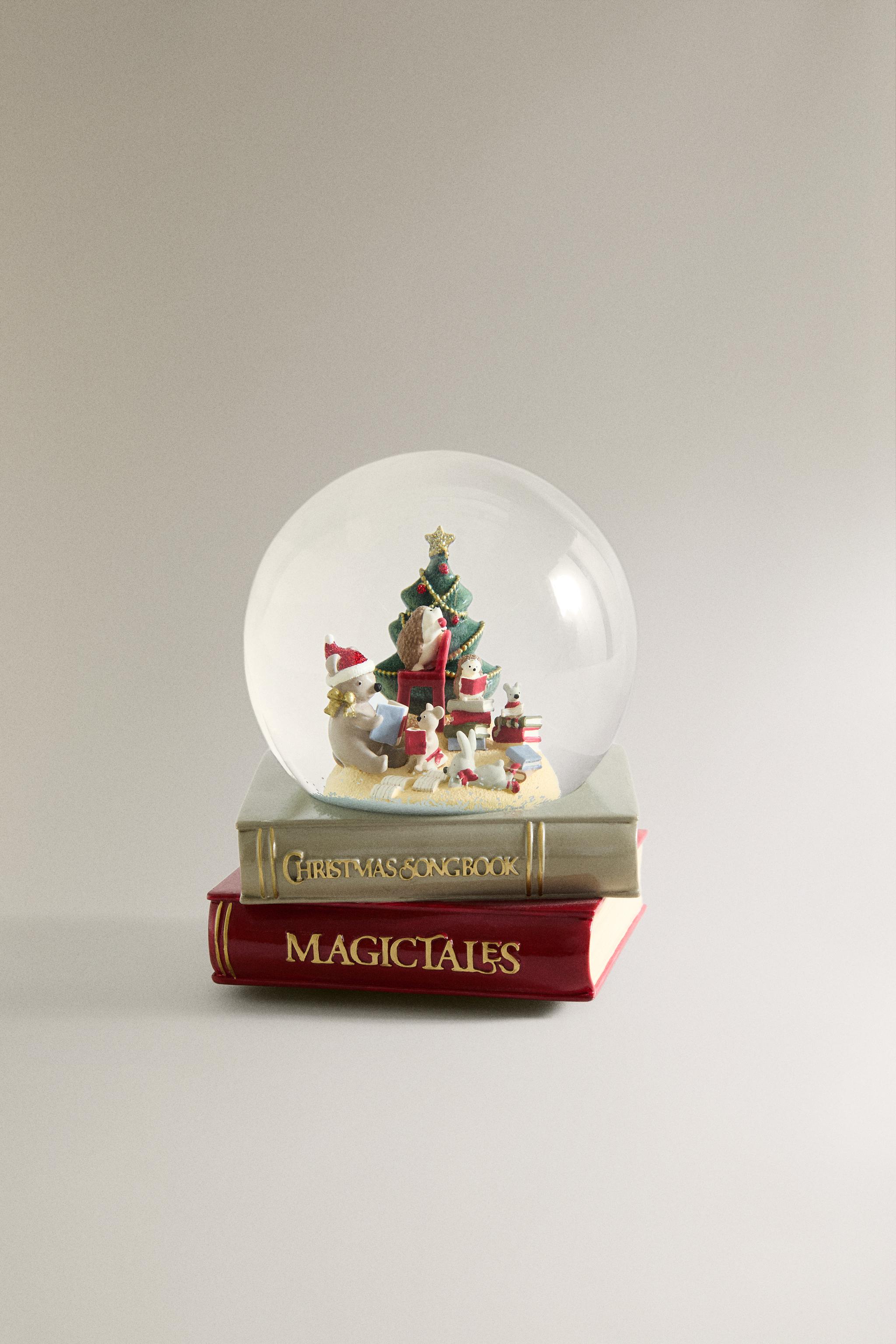 CHRISTMAS MUSICAL BOOK SNOW GLOBE