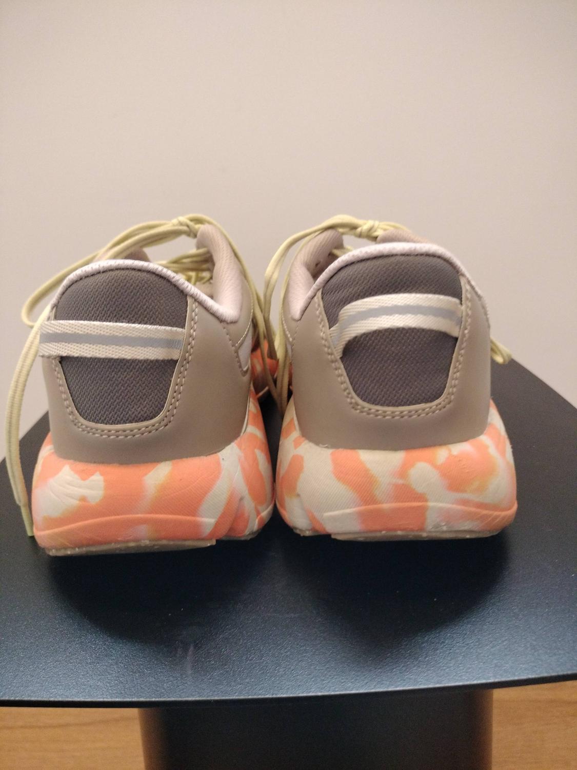 RUNNING SPUMEFOAM TECHNOLOGY SNEAKERS - Image 3
