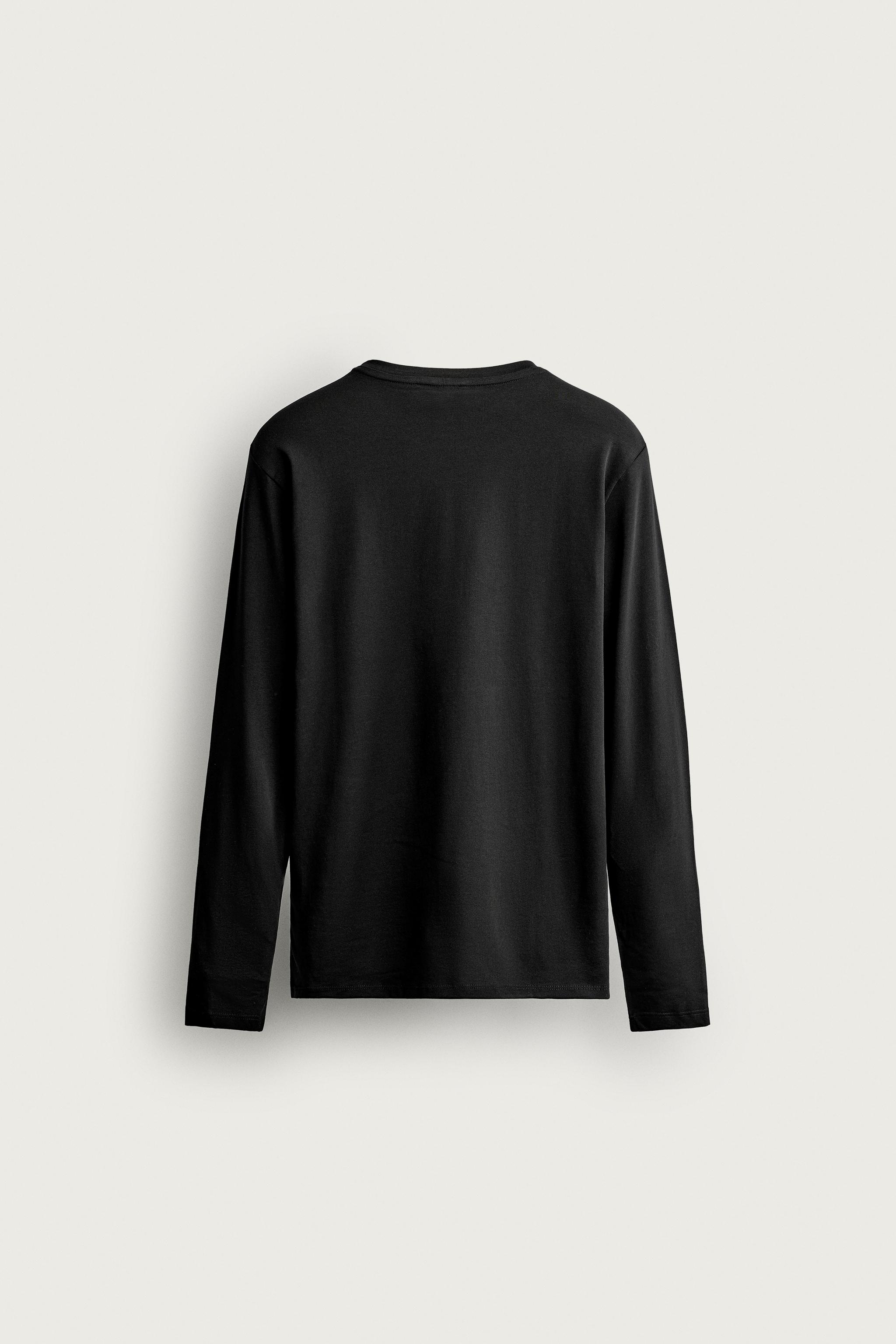 BASIC SLIM FIT T-SHIRT