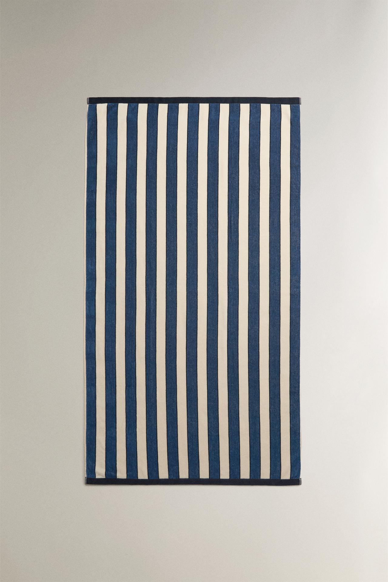 STRIPED VELOUR BEACH TOWEL — Mid-blue