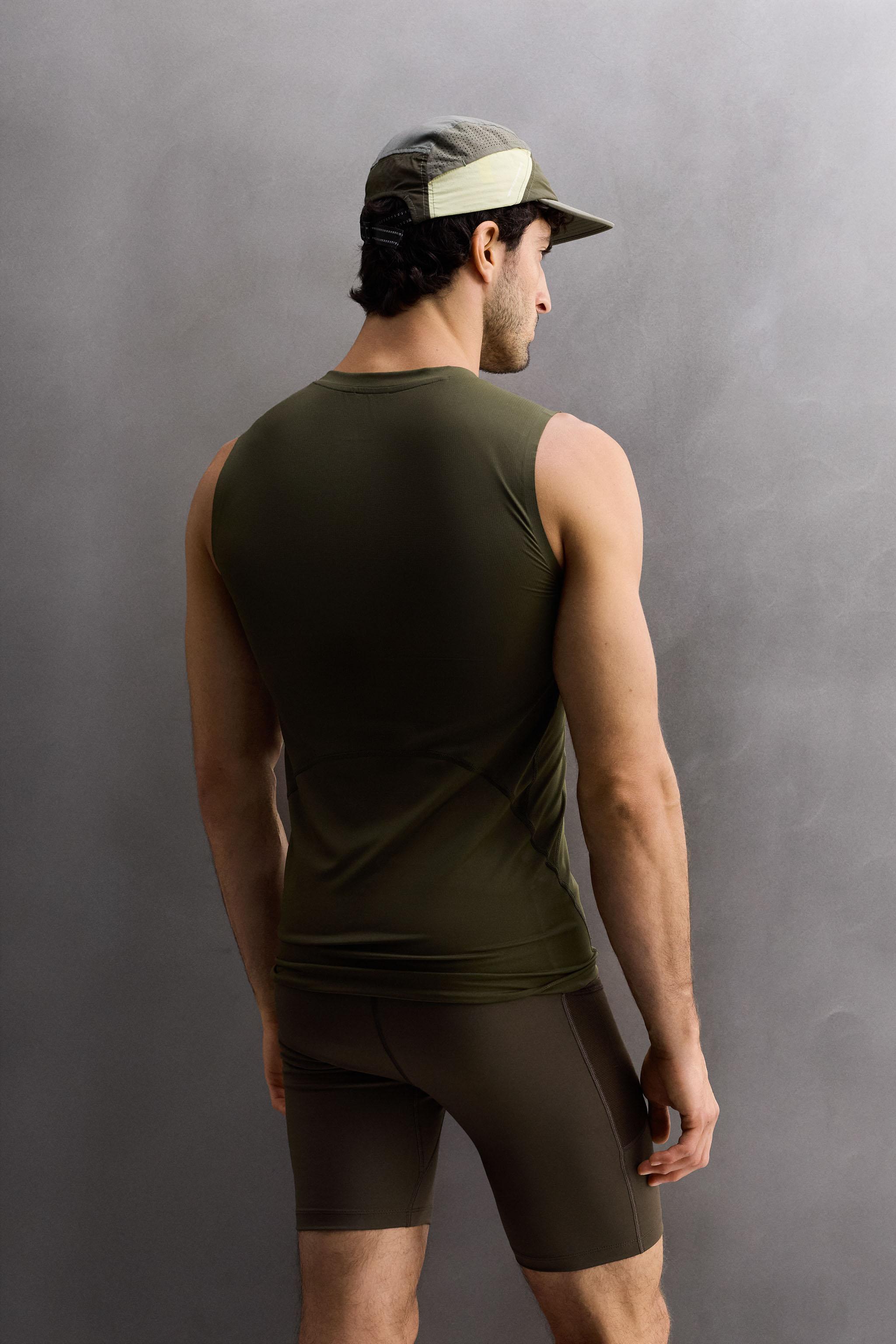 COMPRESSION TANK TOP