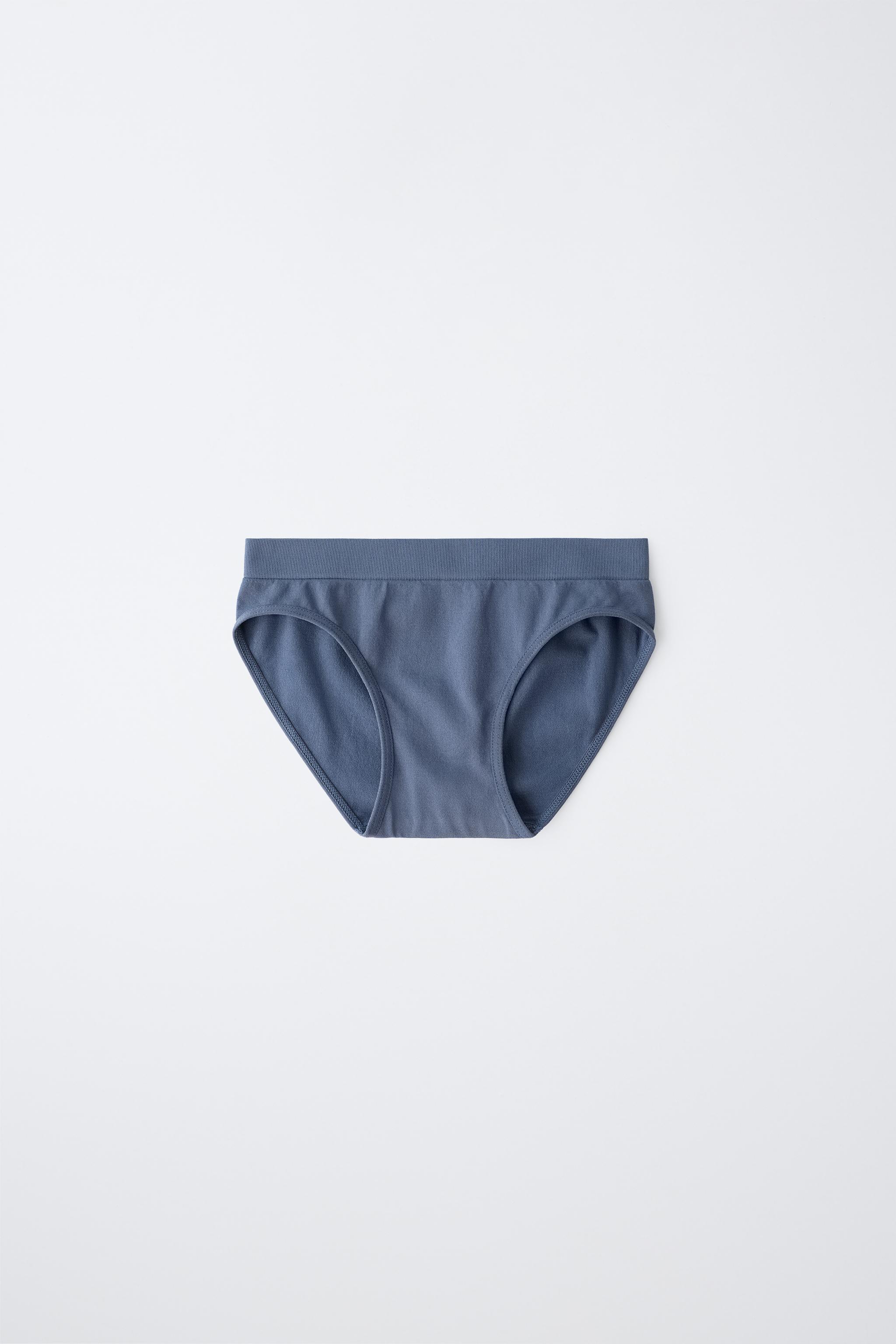 8-14 YEARS / PACK OF THREE SEAMLESS PANTIES