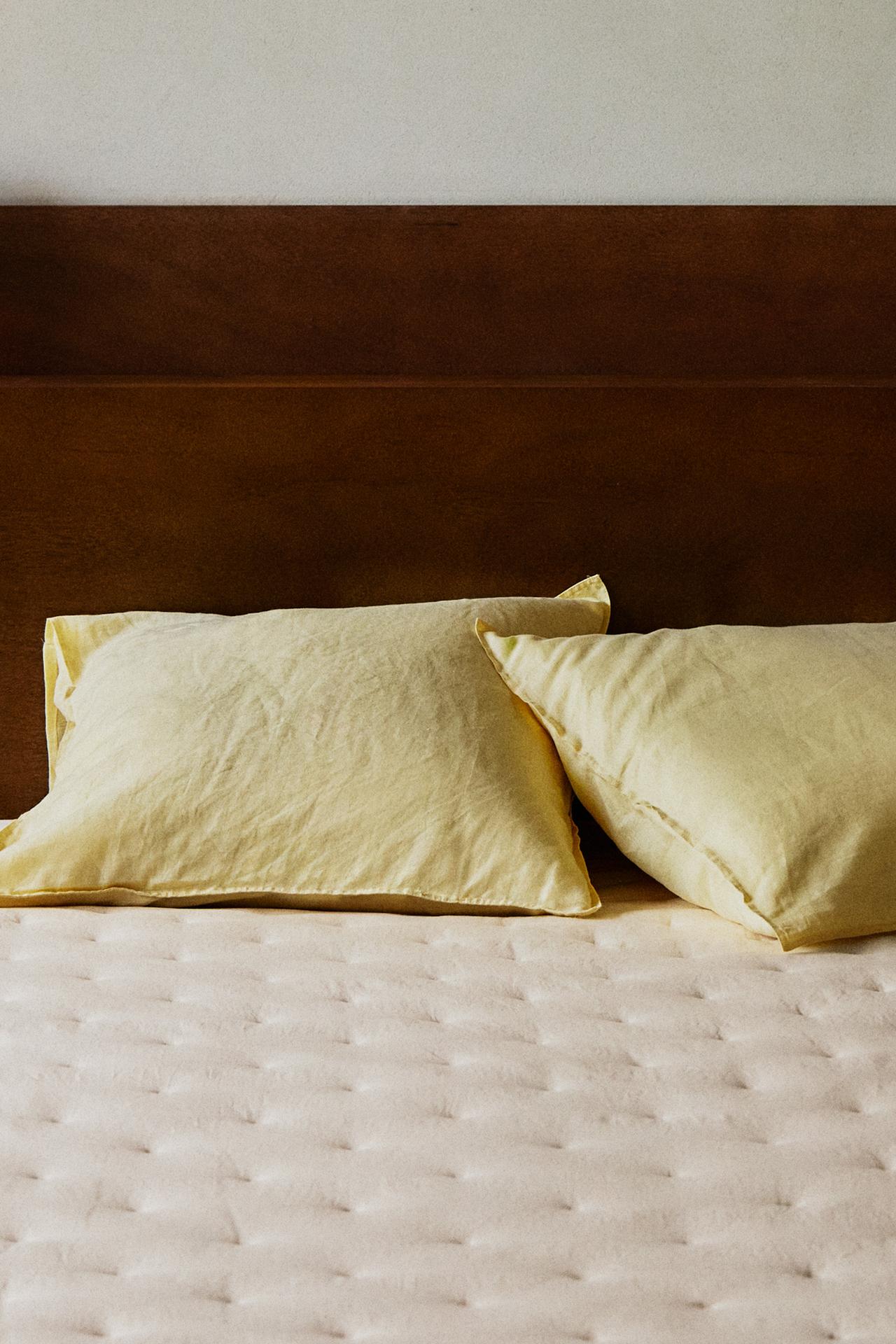 MICROFIBRE QUILT — Light beige
