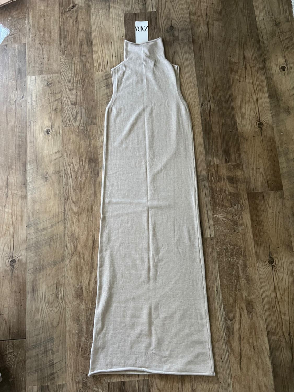 KNIT MIDI DRESS - Image 3