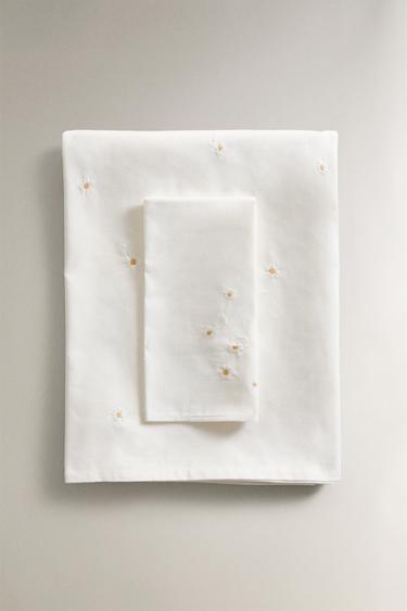 Nappe en coton avec franges et dentelle terracotta 150x250 MAGDI Nappe en coton avec franges et dentelle terracotta 150x250 MAGDI