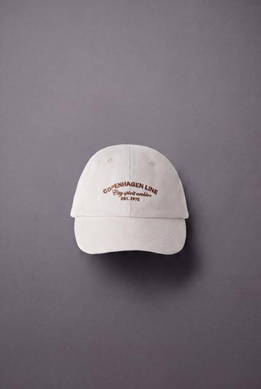 Zara EMBROIDERED TEXT CAP - Ecru