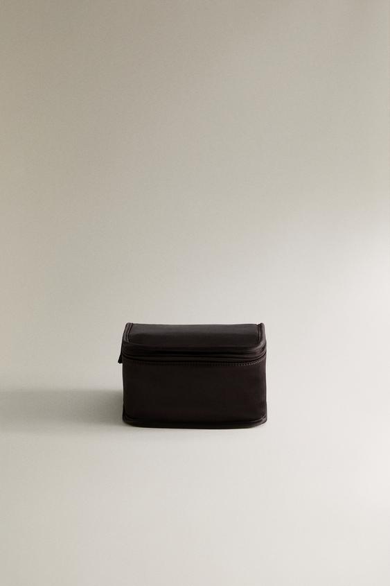 NECESER SATÉN MEDIANO - Marrón Chocolate de Zara - Imagen 0