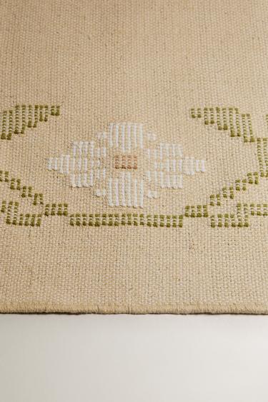 FLORAL JACQUARD RUG - Beige by Zara - Image 2