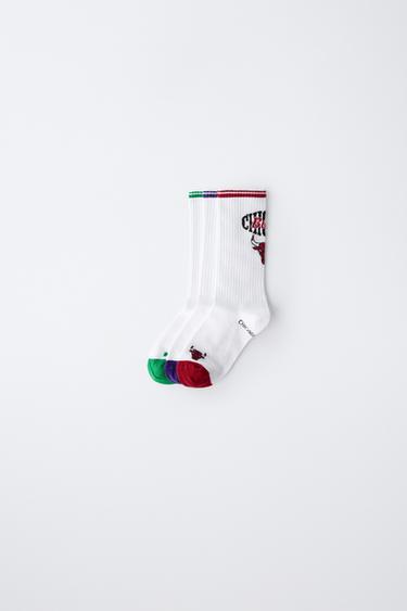 PACK TRES CALCETINES LARGOS EQUIPOS NBA - Blanco de Zara
