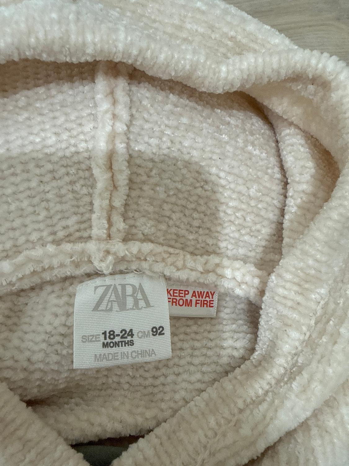 HOODIE - Image 3