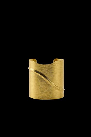 METAL CUFF BRACELET - Golden by Zara - Image 0